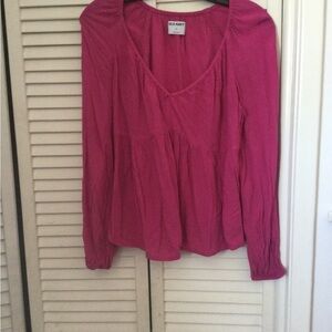 Old Navy Women’s Fuchsia Long-Sleeve Peasant Top